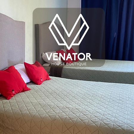 Aparthotel 4 VENATOR House Boutique à León de los Aldamas Extérieur photo