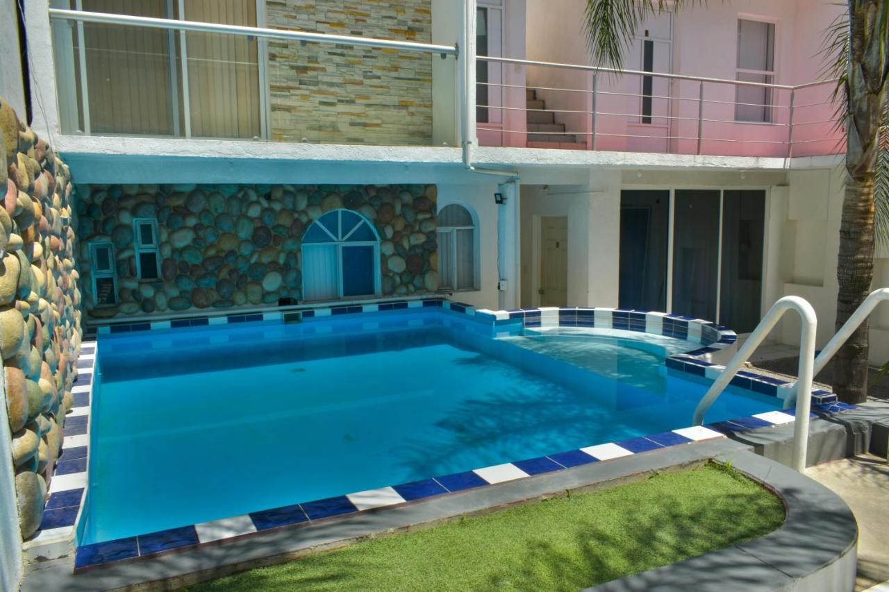 Aparthotel 4 VENATOR House Boutique à León de los Aldamas Extérieur photo